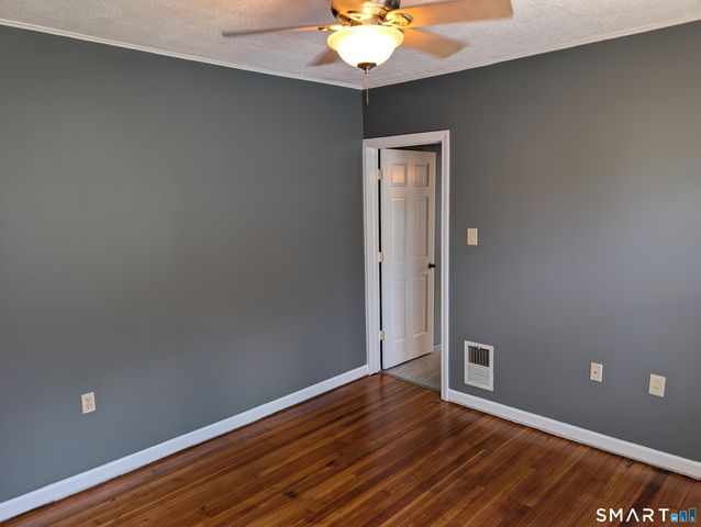 37 Elm Street, East Haven, CT 06512