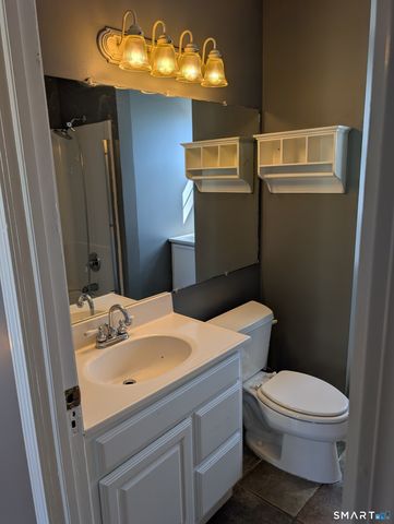 37 Elm Street, East Haven, CT 06512