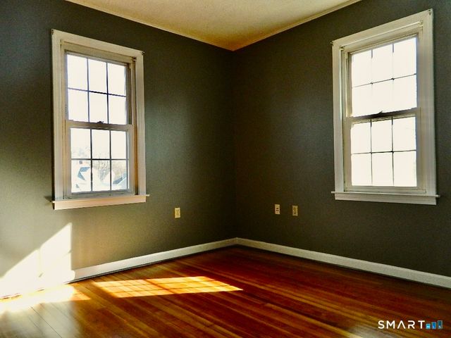 37 Elm Street, East Haven, CT 06512