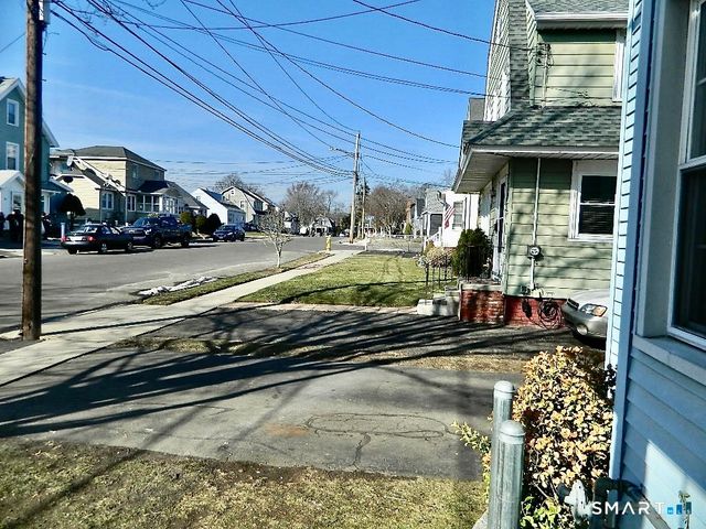 37 Elm Street, East Haven, CT 06512