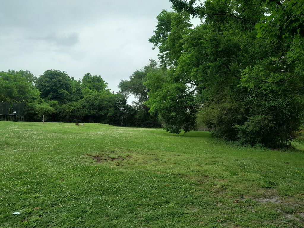 322 W 14th St, Columbia, TN 38401