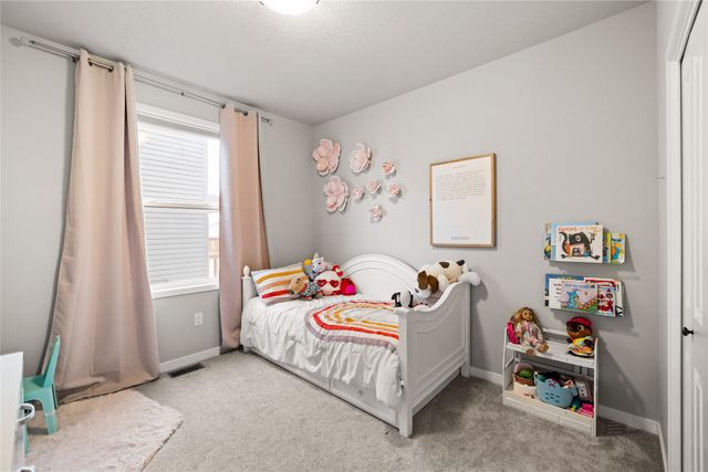 2590 SE Willowbrook Drive, Waukee, IA 50263