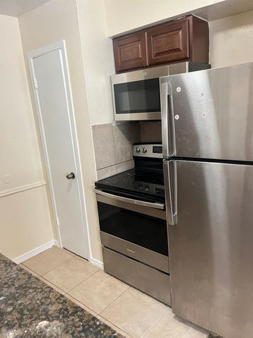 1275 Witte Road 08, Houston, TX 77055