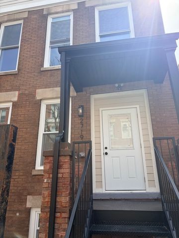 2719 W AUGUSTA Street 1, Chicago, IL 60622