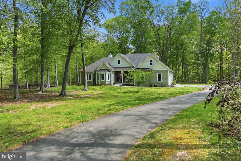 Image 5 of property listing at 25475 TURNBERRY CT, Chestertown, MD 21620