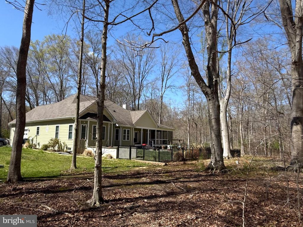 Image 7 of property listing at 25475 TURNBERRY CT, Chestertown, MD 21620