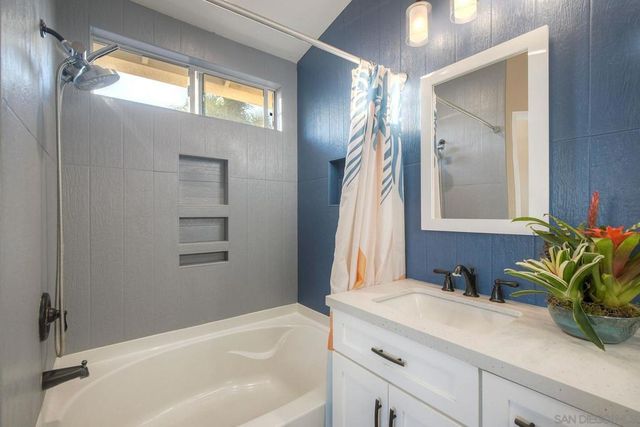 825 Bel Esprit Circle, San Marcos, CA 92069