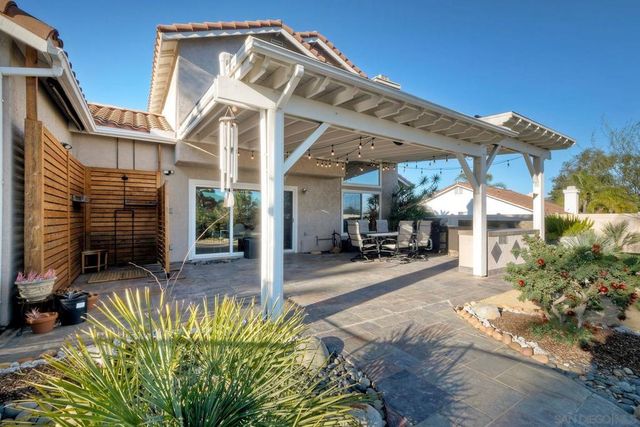 825 Bel Esprit Circle, San Marcos, CA 92069