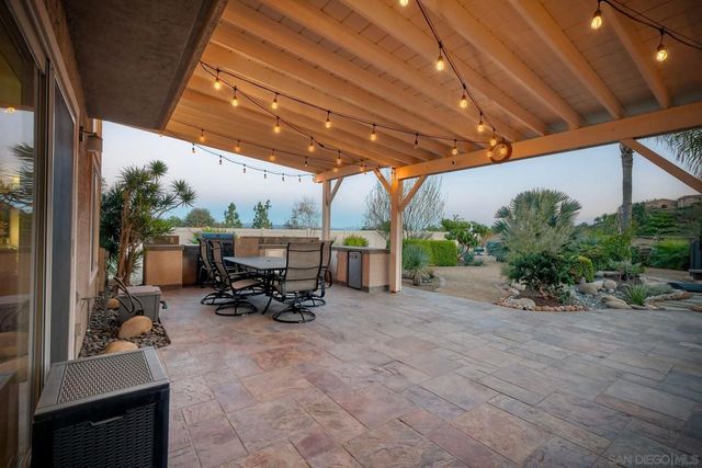 825 Bel Esprit Circle, San Marcos, CA 92069