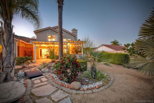 825 Bel Esprit Circle, San Marcos, CA 92069