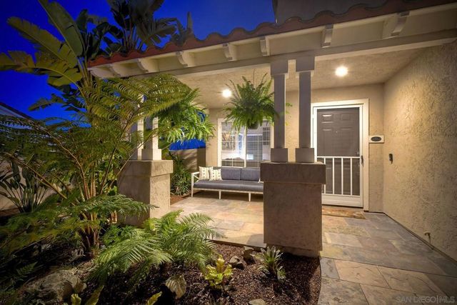 825 Bel Esprit Circle, San Marcos, CA 92069