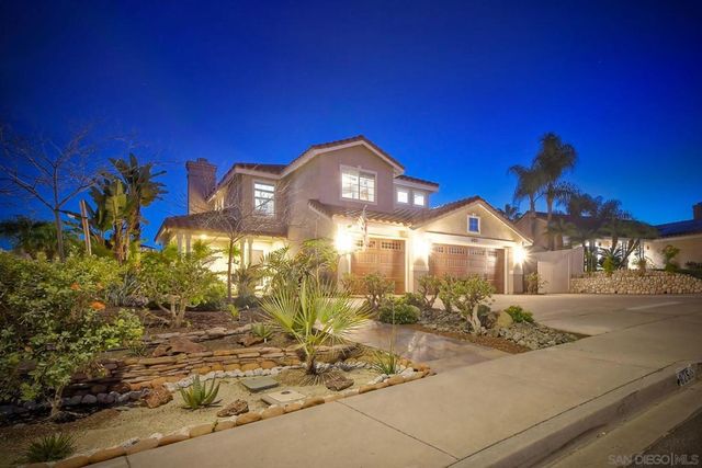 825 Bel Esprit Circle, San Marcos, CA 92069
