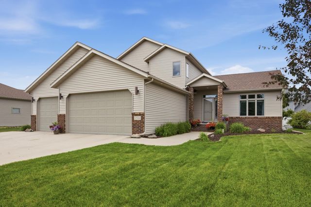 1516 3rd Street E, West Fargo, ND 58078