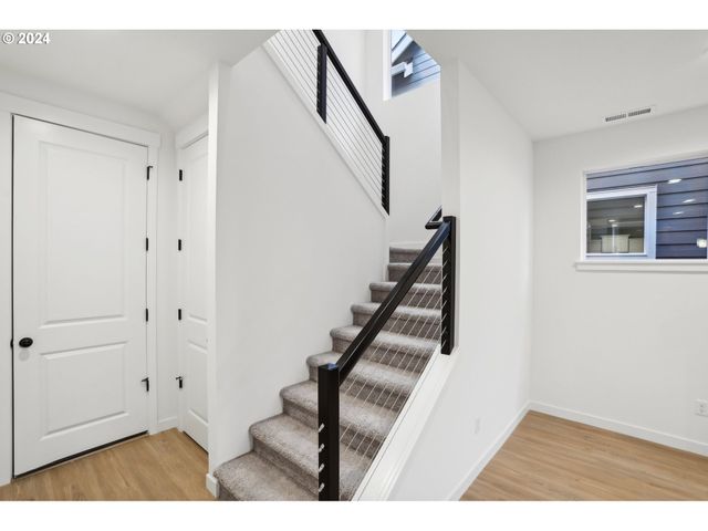 8238 Se Orion Ln, Hillsboro, OR 97123