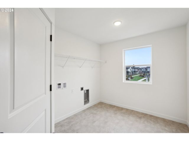 8238 Se Orion Ln, Hillsboro, OR 97123