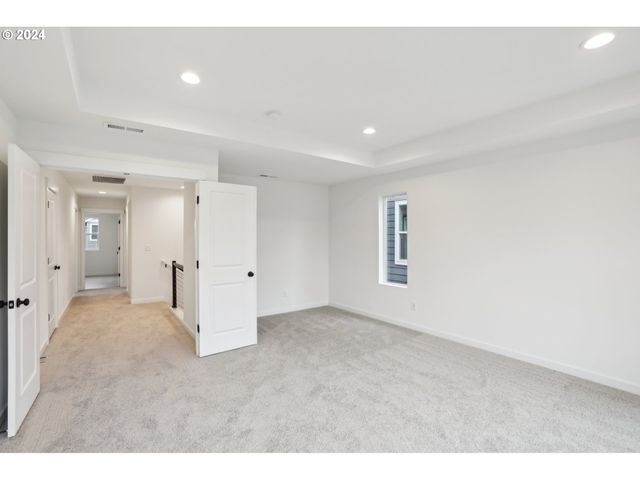 8238 Se Orion Ln, Hillsboro, OR 97123