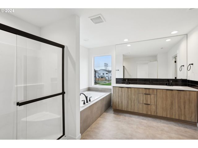 8238 Se Orion Ln, Hillsboro, OR 97123