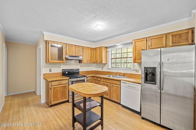 325 E Hall Road, Merritt Island, FL 32953