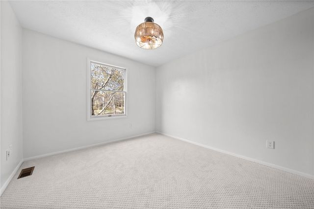 259 Quail Run Rd, Peters Twp, PA 15367