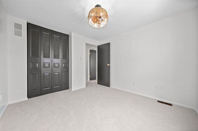 259 Quail Run Rd, Peters Twp, PA 15367