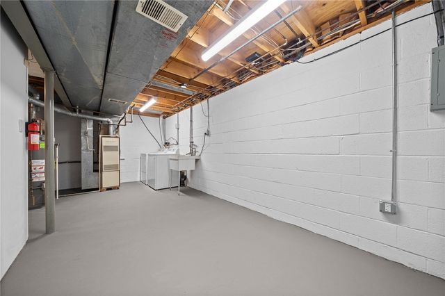 259 Quail Run Rd, Peters Twp, PA 15367