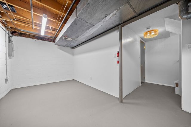 259 Quail Run Rd, Peters Twp, PA 15367