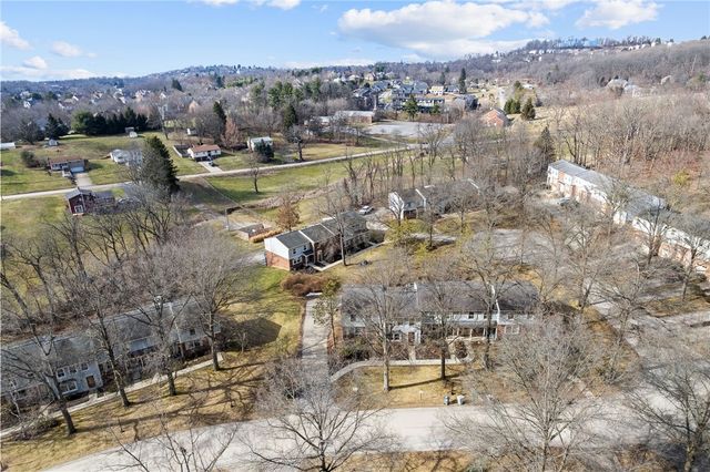 259 Quail Run Rd, Peters Twp, PA 15367