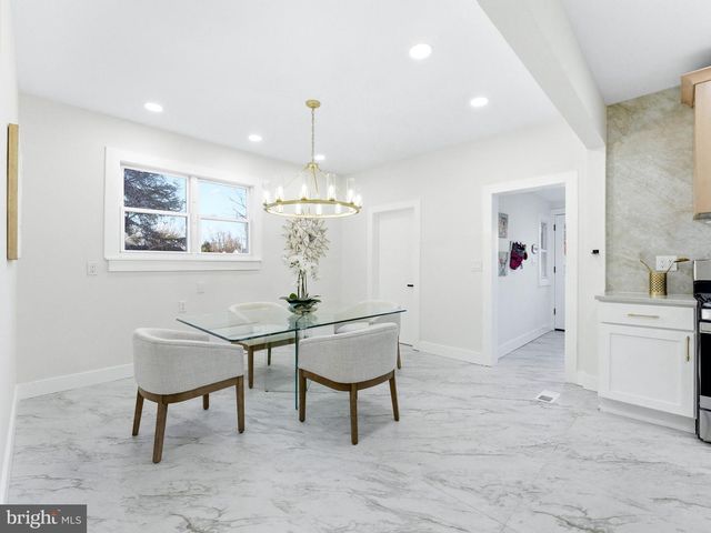 1030 GLASSBORO RD, Woodbury Heights, NJ 08097