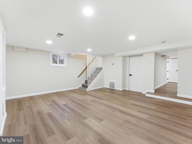 1030 GLASSBORO RD, Woodbury Heights, NJ 08097