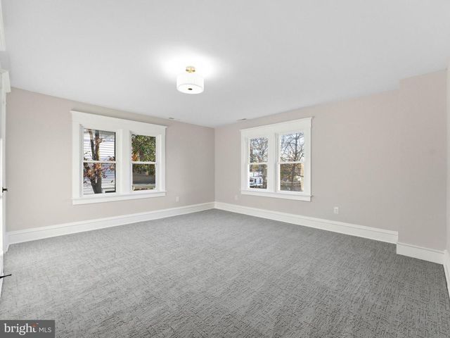 1030 GLASSBORO RD, Woodbury Heights, NJ 08097