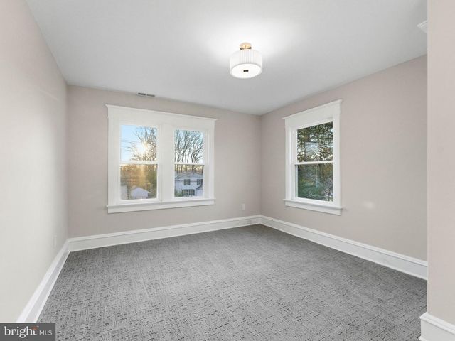 1030 GLASSBORO RD, Woodbury Heights, NJ 08097