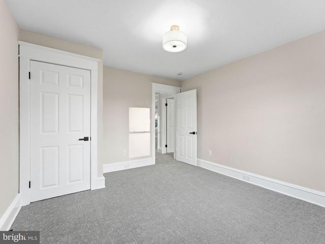 1030 GLASSBORO RD, Woodbury Heights, NJ 08097