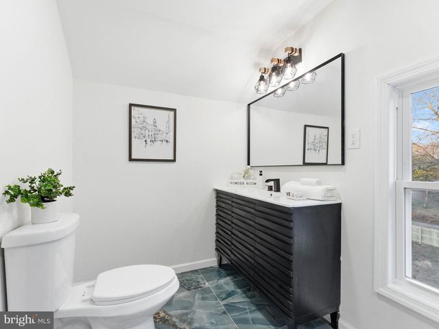 1030 GLASSBORO RD, Woodbury Heights, NJ 08097