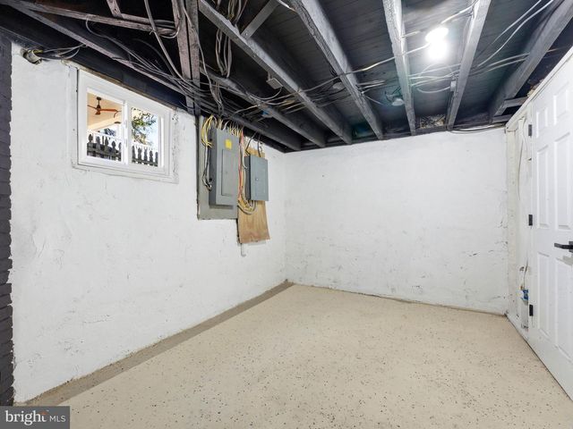 1030 GLASSBORO RD, Woodbury Heights, NJ 08097