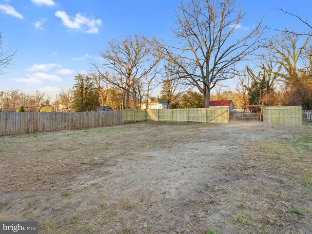 1030 GLASSBORO RD, Woodbury Heights, NJ 08097