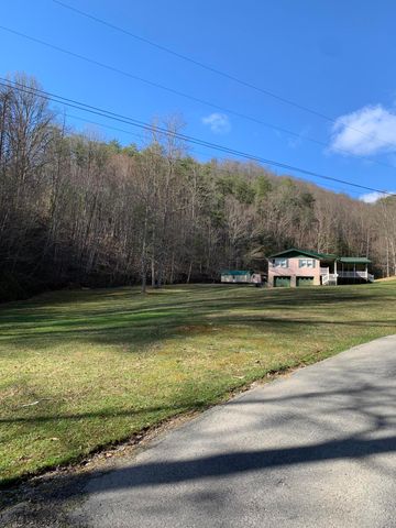 1016 Montgomery Road, Cumberland, KY 40823