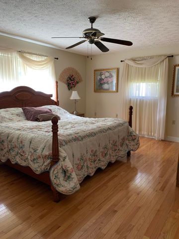 1016 Montgomery Road, Cumberland, KY 40823