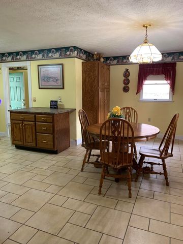 1016 Montgomery Road, Cumberland, KY 40823