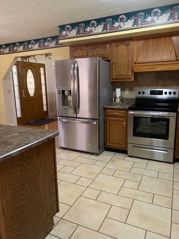 1016 Montgomery Road, Cumberland, KY 40823