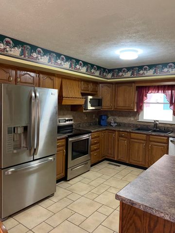 1016 Montgomery Road, Cumberland, KY 40823