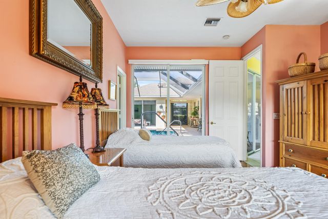 747 Hampton Woods Lane SW, Vero Beach, FL 32962