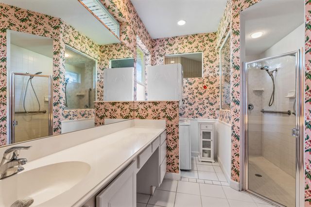 747 Hampton Woods Lane SW, Vero Beach, FL 32962