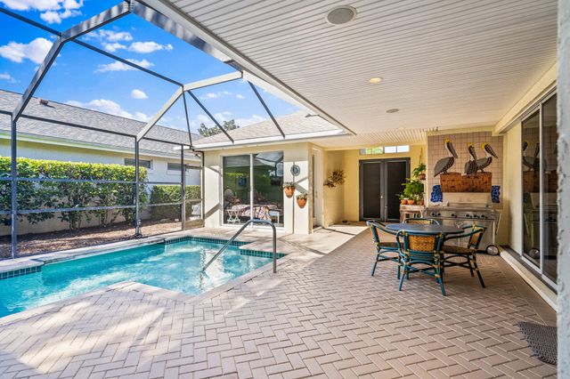 747 Hampton Woods Lane SW, Vero Beach, FL 32962