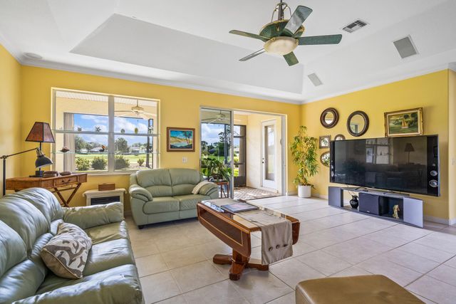 747 Hampton Woods Lane SW, Vero Beach, FL 32962