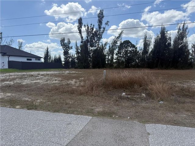 2214 21st ST, Cape Coral, FL 33993