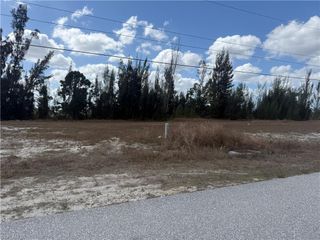 2214 21st ST, Cape Coral, FL 33993