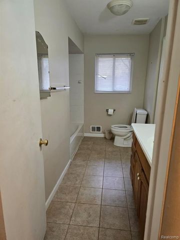 1250 Welch Road, Commerce Twp, MI 48390