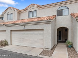 1070 E SUNBURST Lane, Tempe, AZ 85284