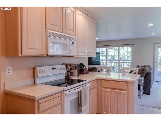 1255 JEFFREY Dr, Seaside, OR 97138