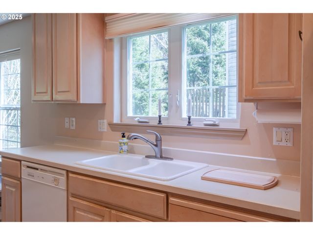 1255 JEFFREY Dr, Seaside, OR 97138